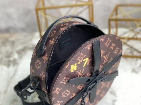 WHEEL LOUIS VUITTON BOX 0615